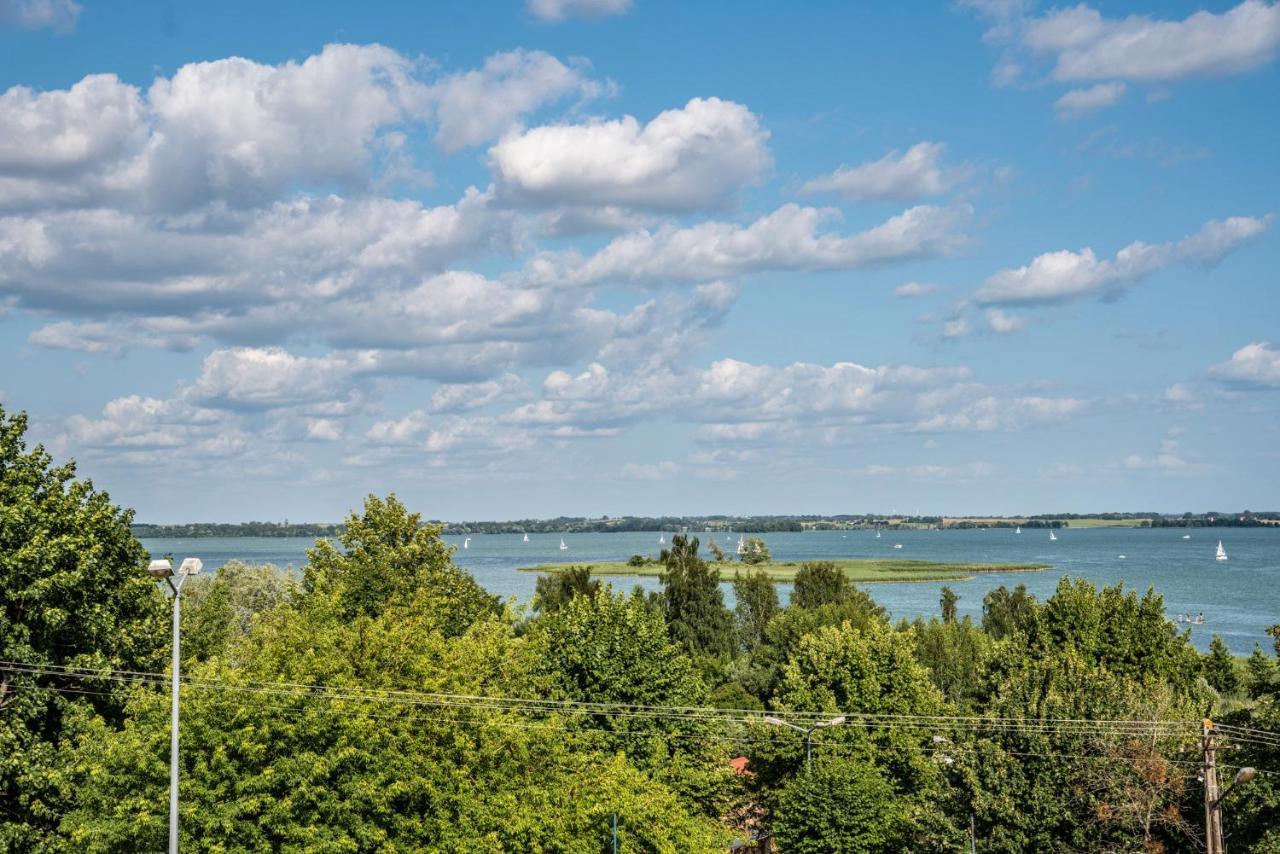 Yacht Apartments Вилкасы Экстерьер фото