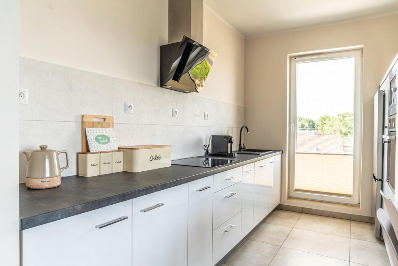 Yacht Apartments Вилкасы Экстерьер фото