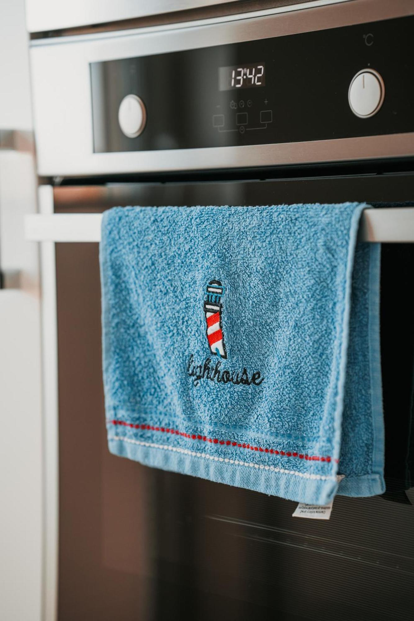 Yacht Apartments Вилкасы Экстерьер фото