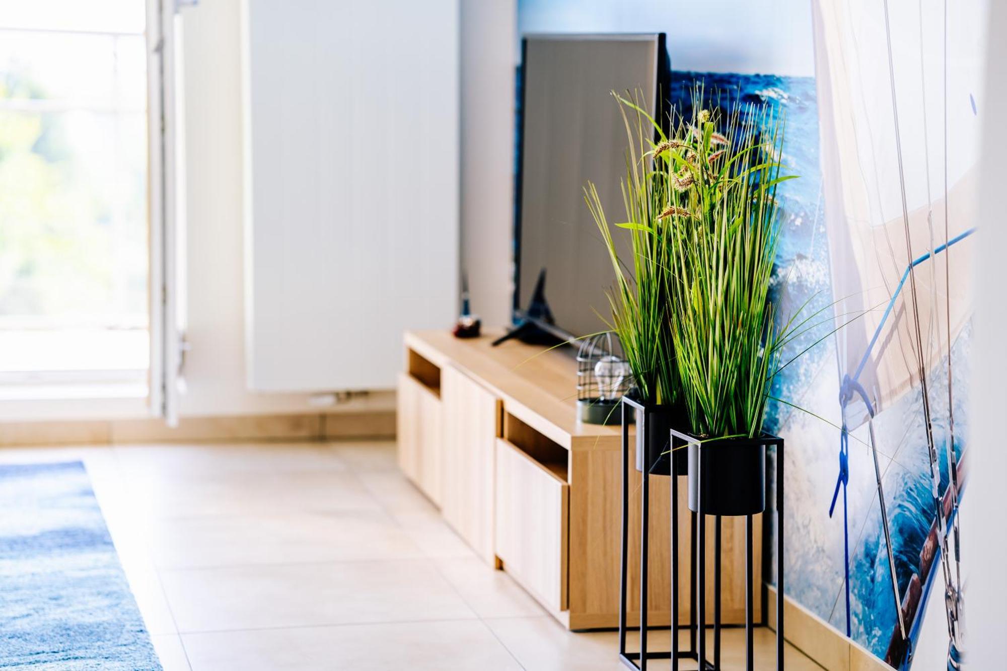 Yacht Apartments Вилкасы Экстерьер фото